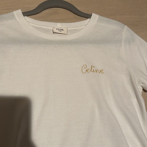 Celine T 🔥 - Picture 2 of 3